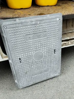 Lockable Reinforced Fibre Manhole Cover