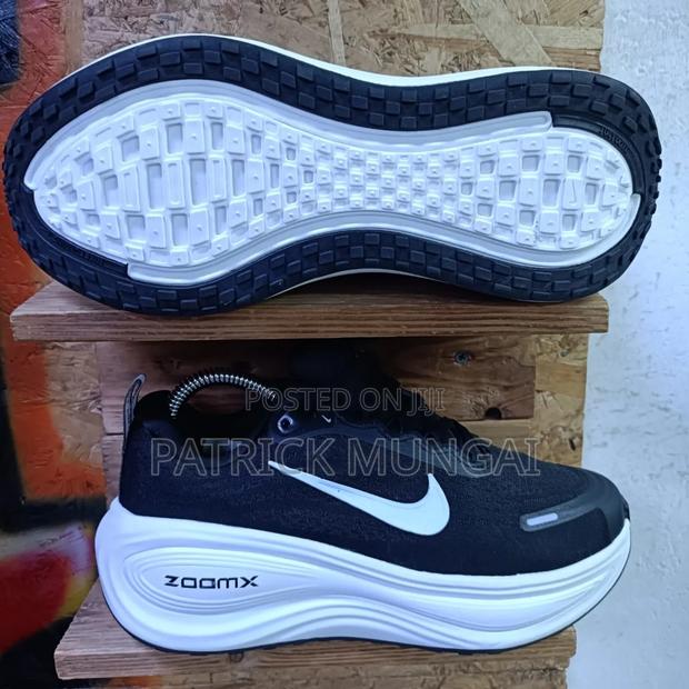 Nike Vomero Plus Running Shoes - thumbnail 3