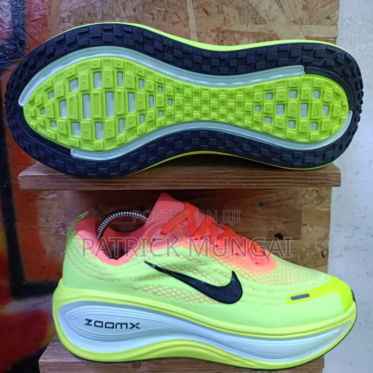 Nike Vomero Plus Running Shoes