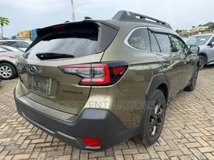 Subaru Outback 2022 Green