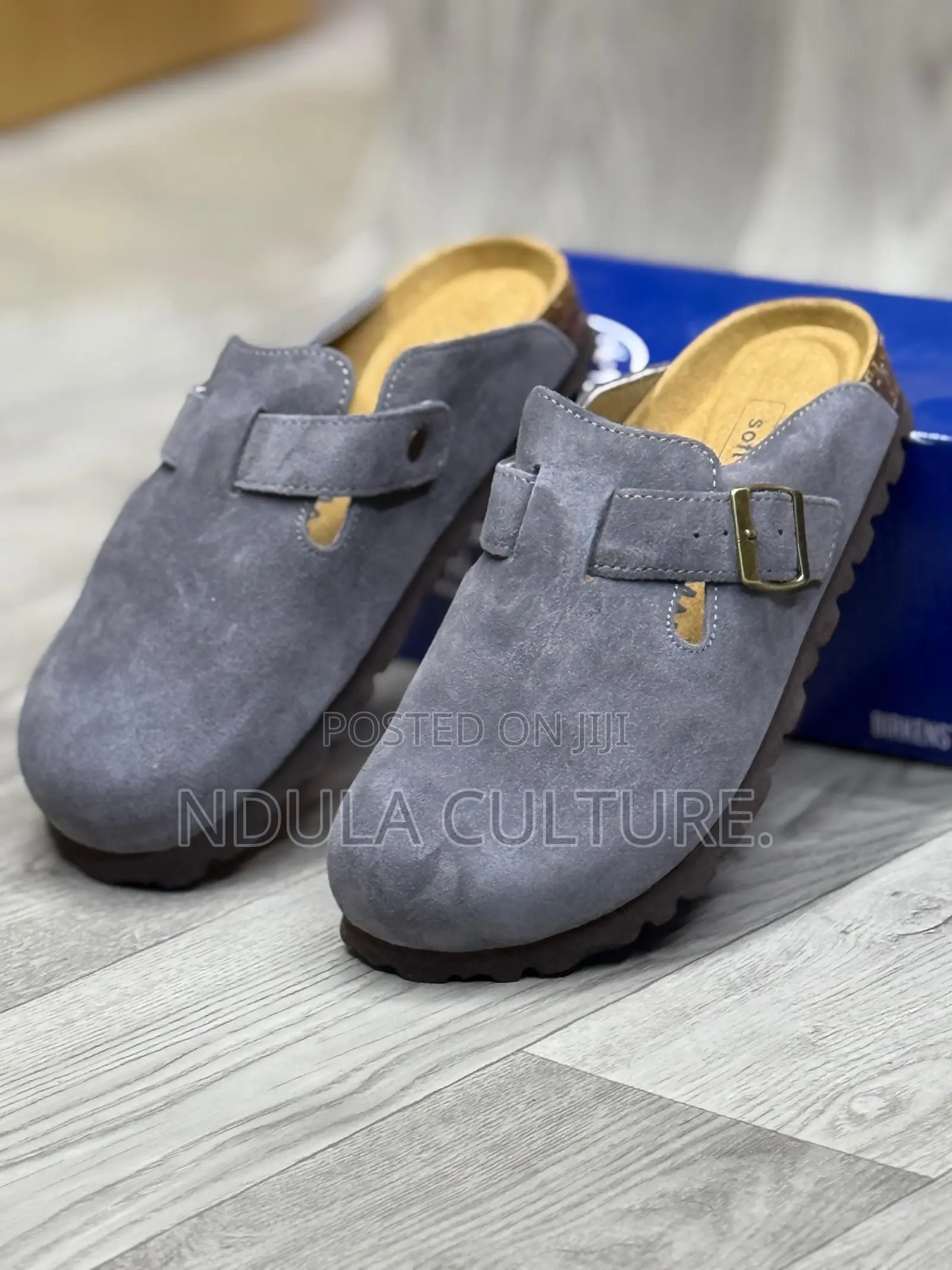 Plain Multi Colour Designer Clogs