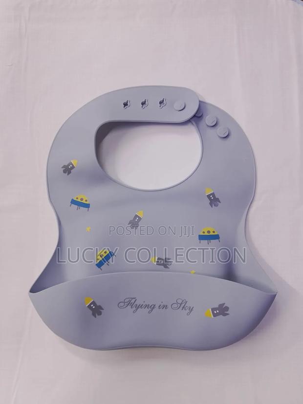 Silicone Bibs - thumbnail 2