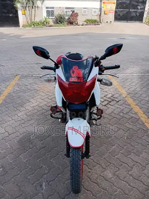 TVS Apache 180 RTR 2014 White