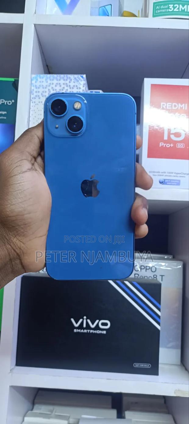 Apple iPhone 13 128 GB Blue - main view