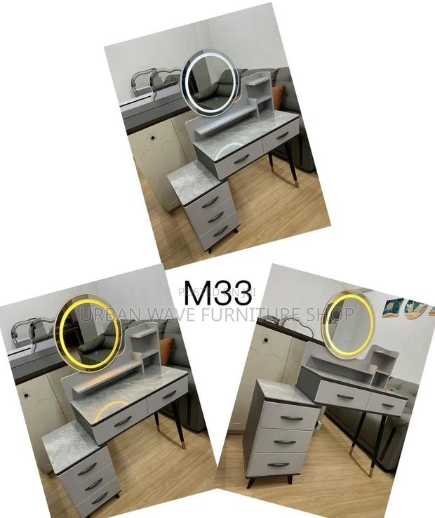 Salon Dressings Desk
