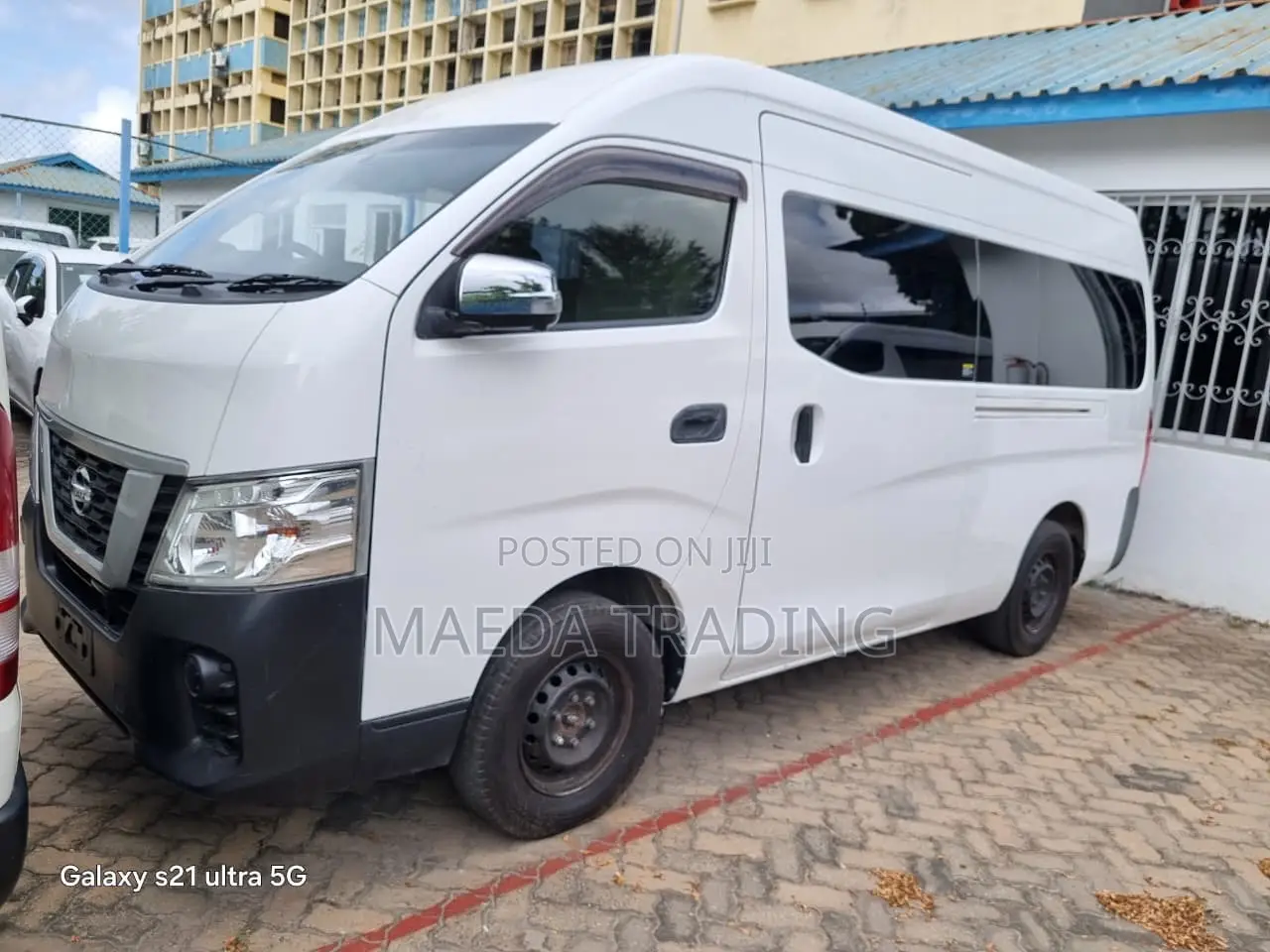 Nissan Caravan (Urvan) 2018 White