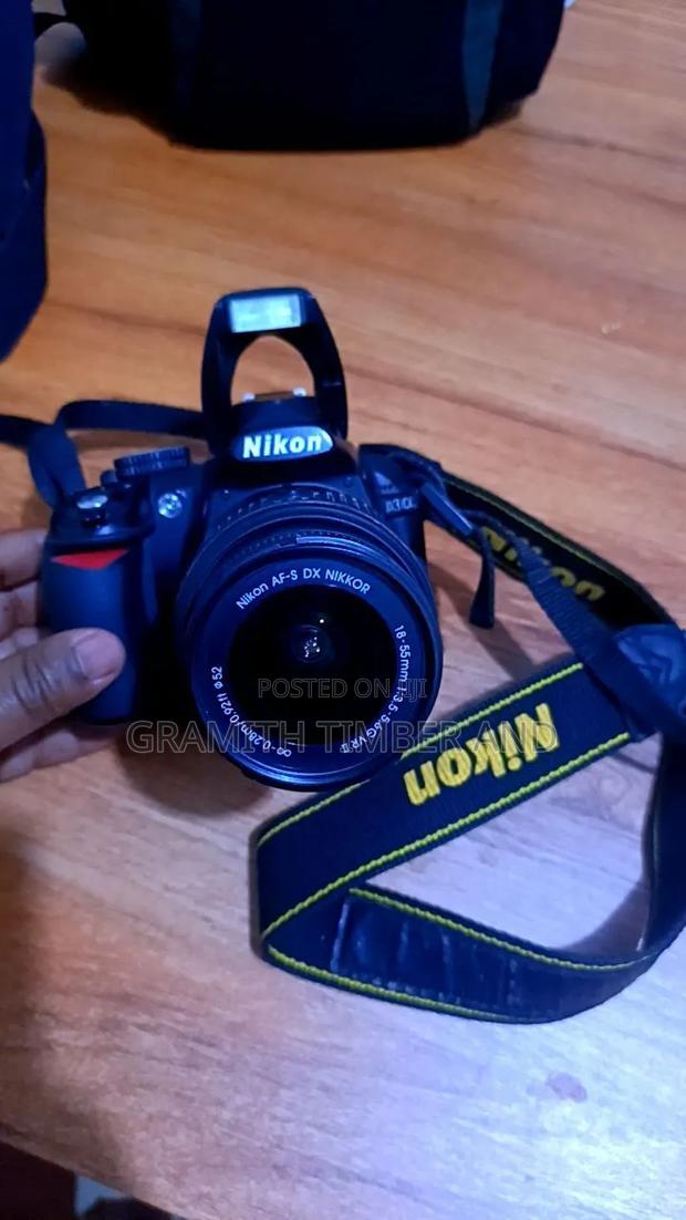 Nikon Camerad3100