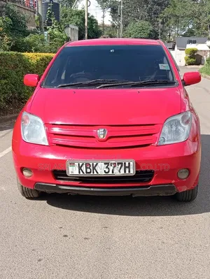 Toyota IST 2002 Red