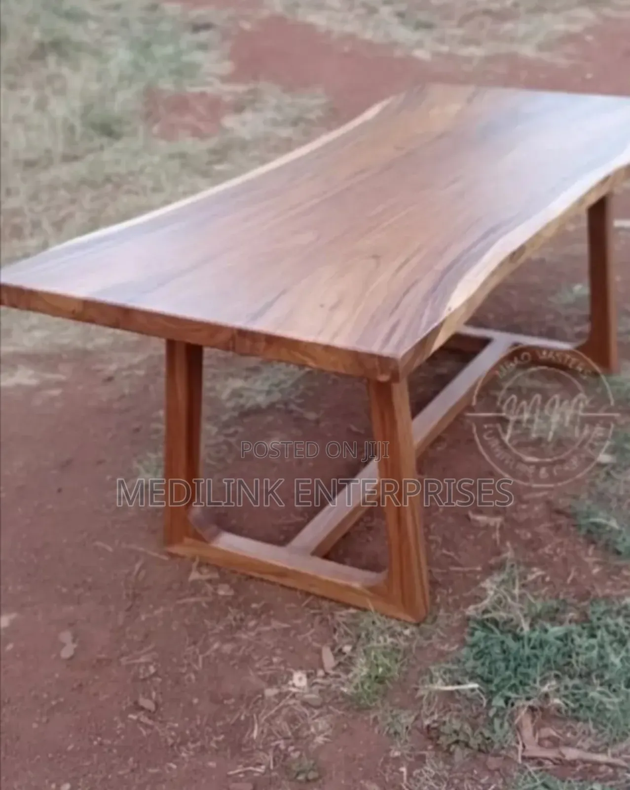 Rose Wood Vanish Customized Dinning Table