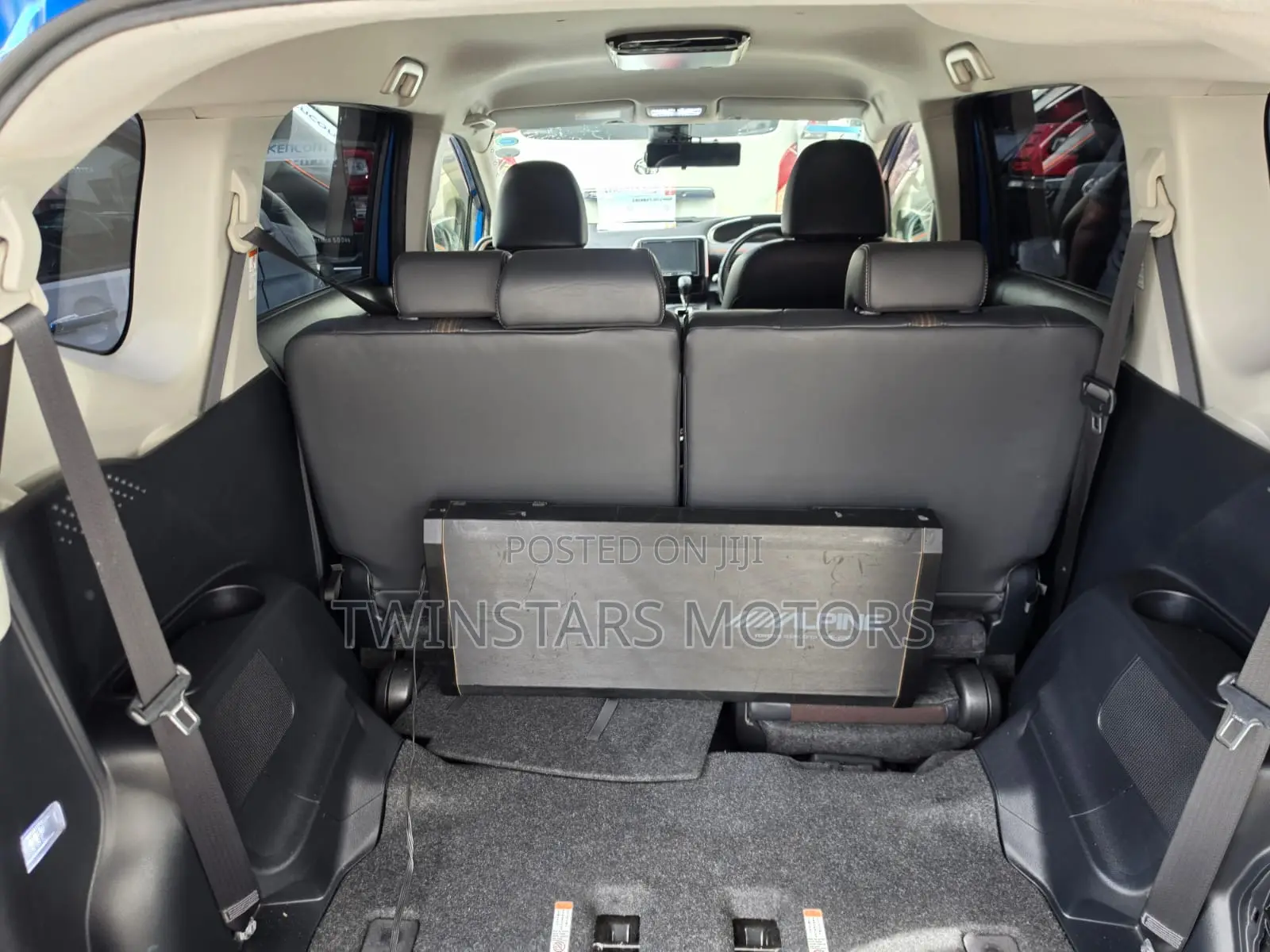 Toyota Sienta 1.5 Hybrid FWD (6-seater) 2019 Blue