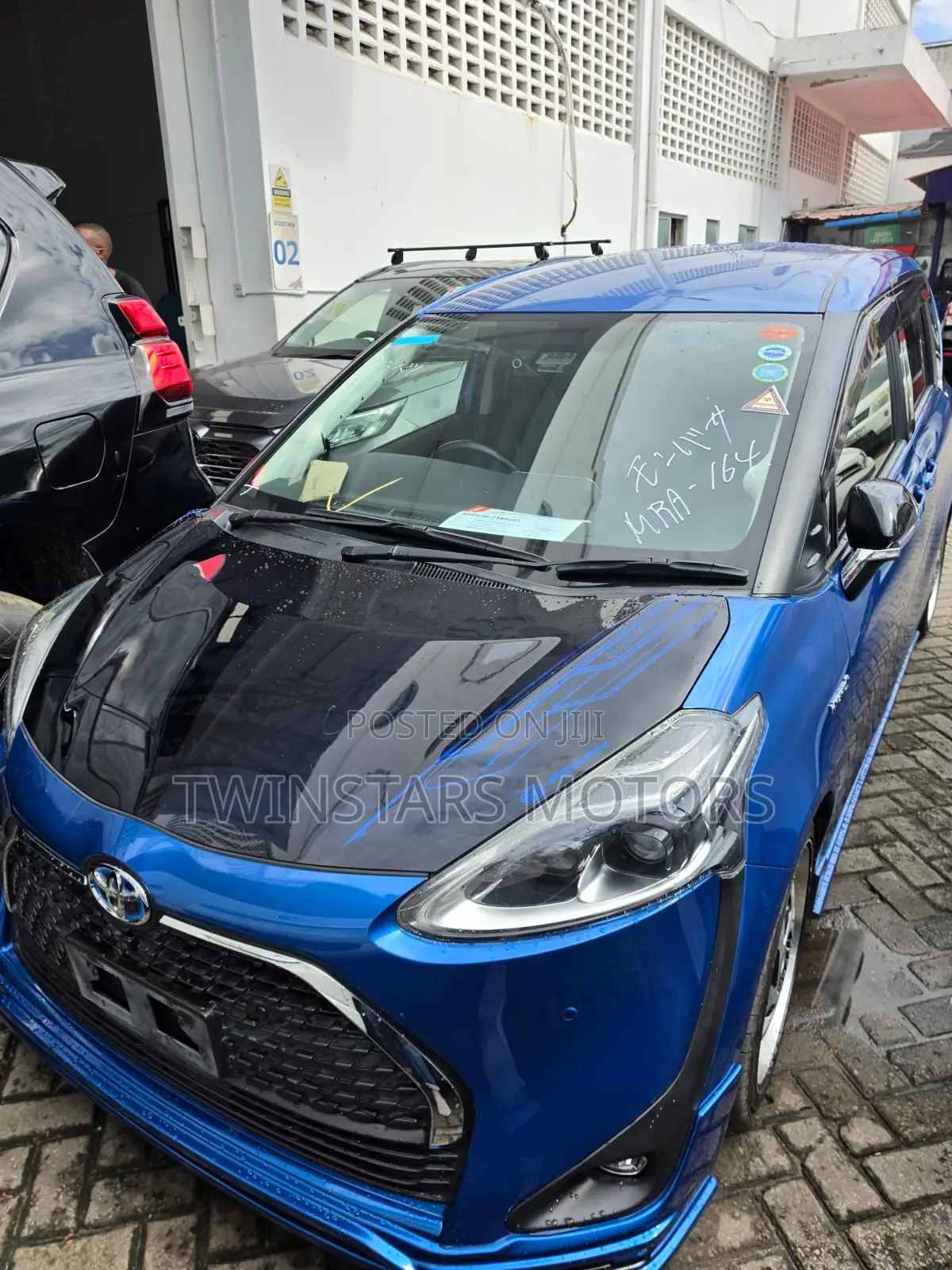 Toyota Sienta 1.5 Hybrid FWD (6-seater) 2019 Blue