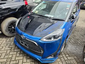 Toyota Sienta 1.5 Hybrid FWD (6-seater) 2019 Blue