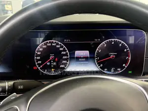 Mercedes-Benz E400 2018 Silver