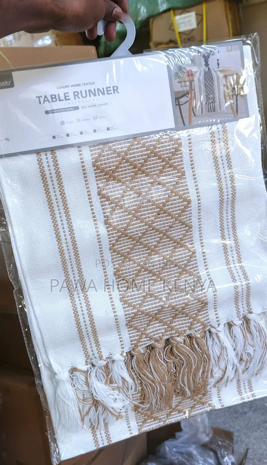 Table Runner With Tassels + 6pcs Mats