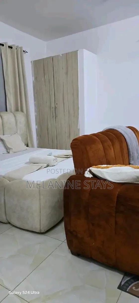 Furnished Studio Apartment in Vescon for Rent