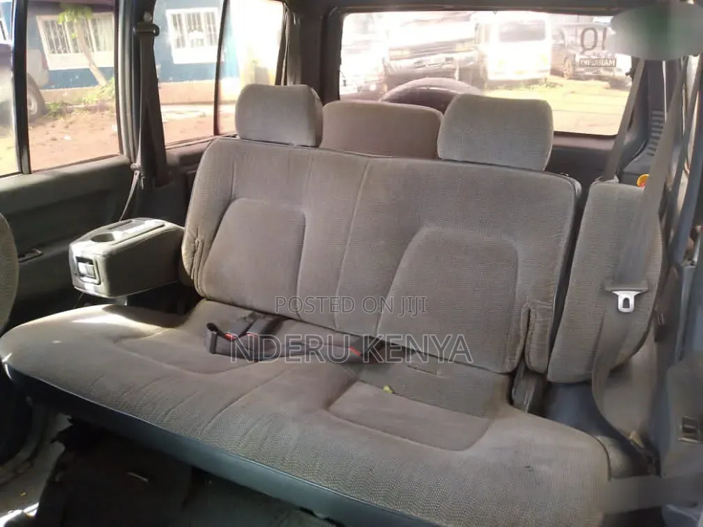 Mitsubishi Pajero 2010 Silver