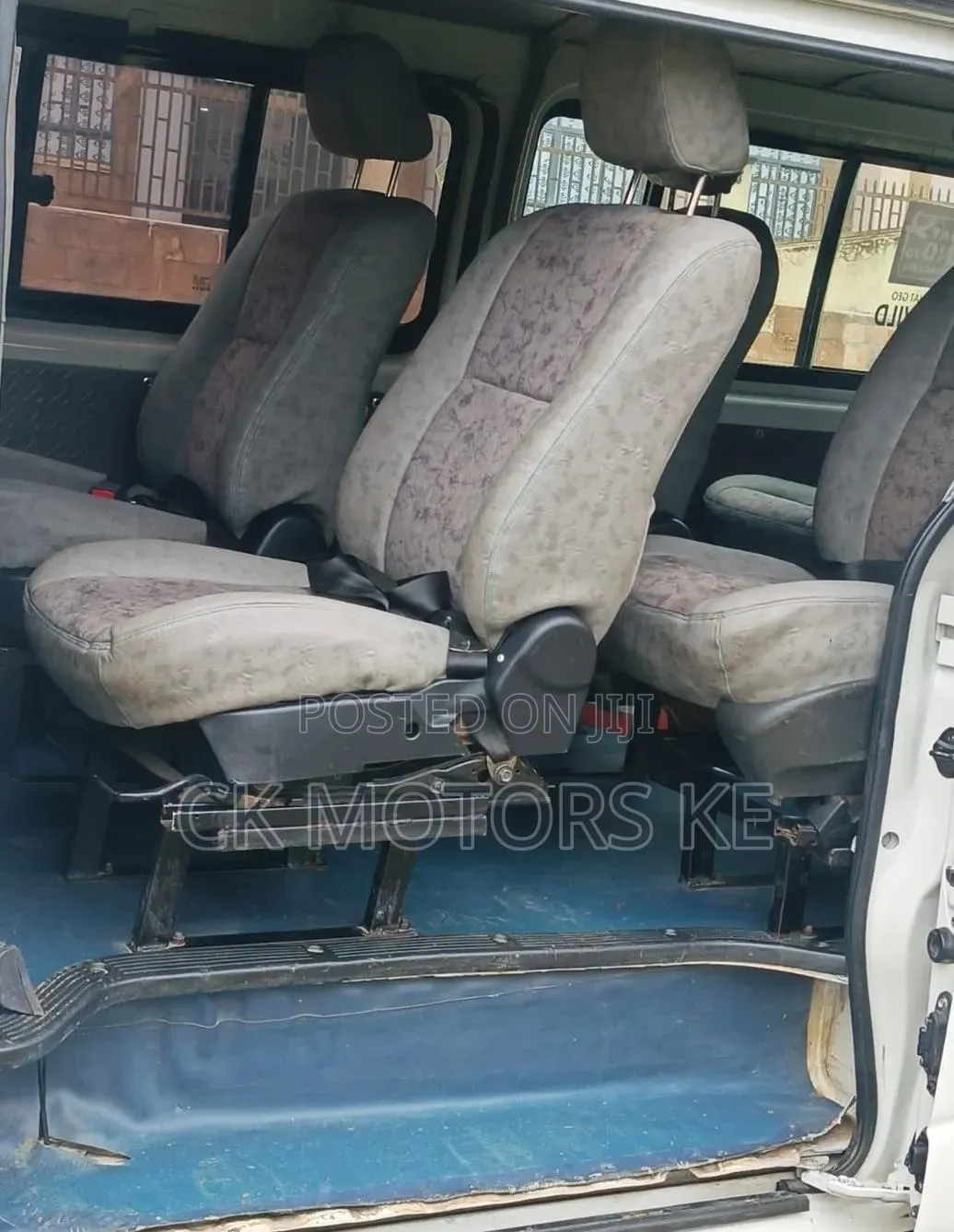 Toyota HiAce 2016 White