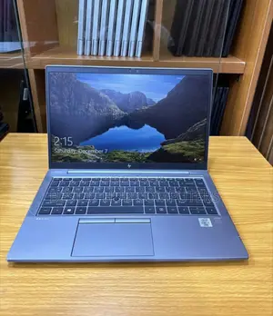 Laptop HP ZBook Firefly 14 G7 32GB Intel Core i7 SSD 512GB