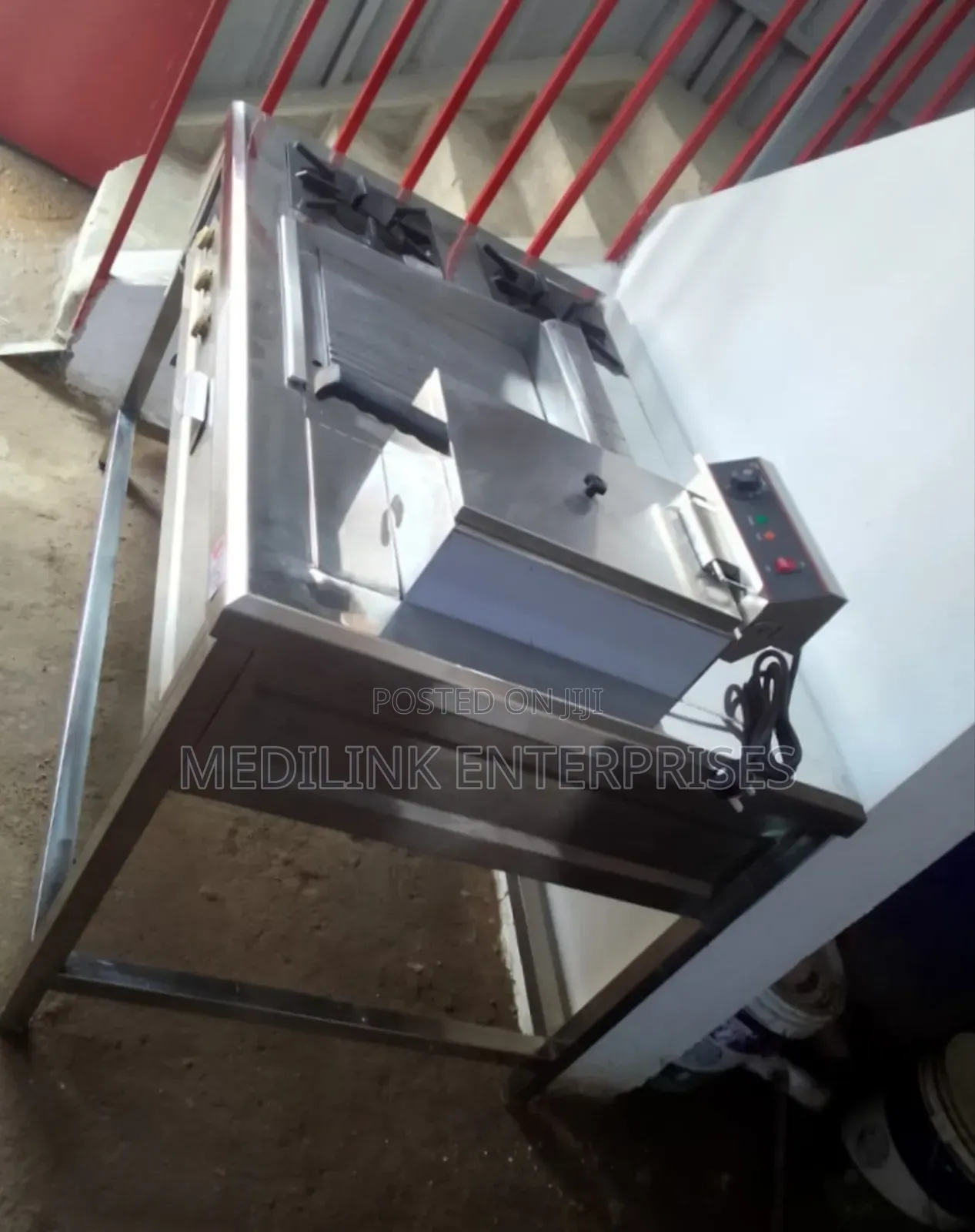 Modern Customized Low Budget Combined Cooker