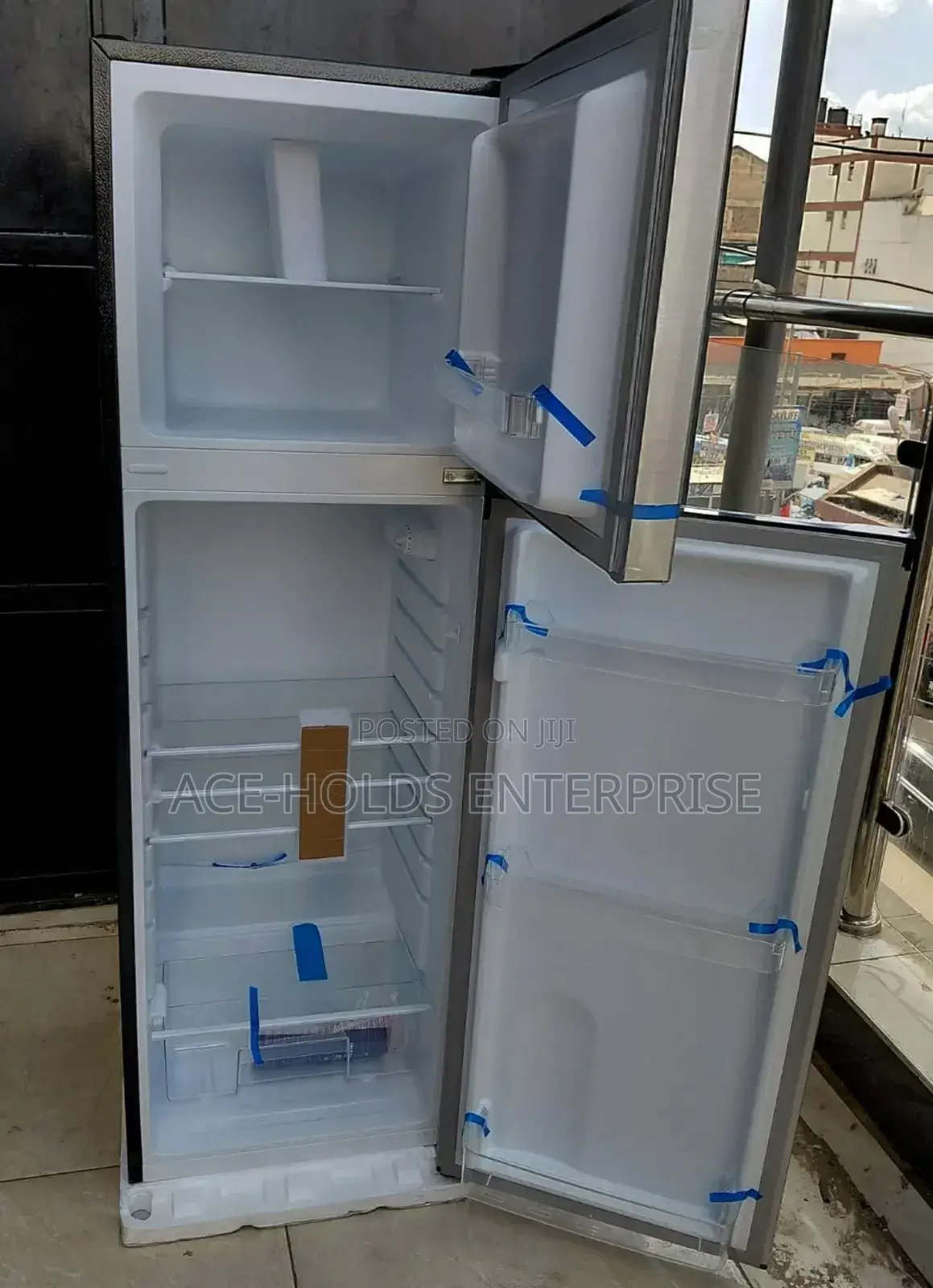 Ailyons 172 Litres Top Freezer Fridge - 2 Doors (Top Freezer)