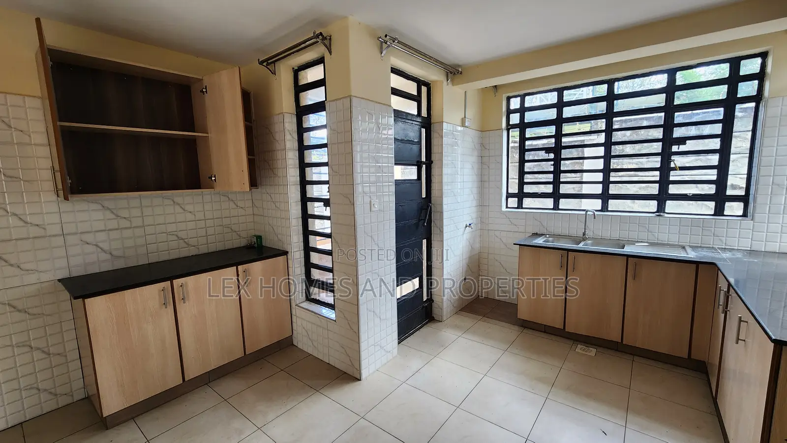 4bdrm Maisonette in Nkoroi for rent
