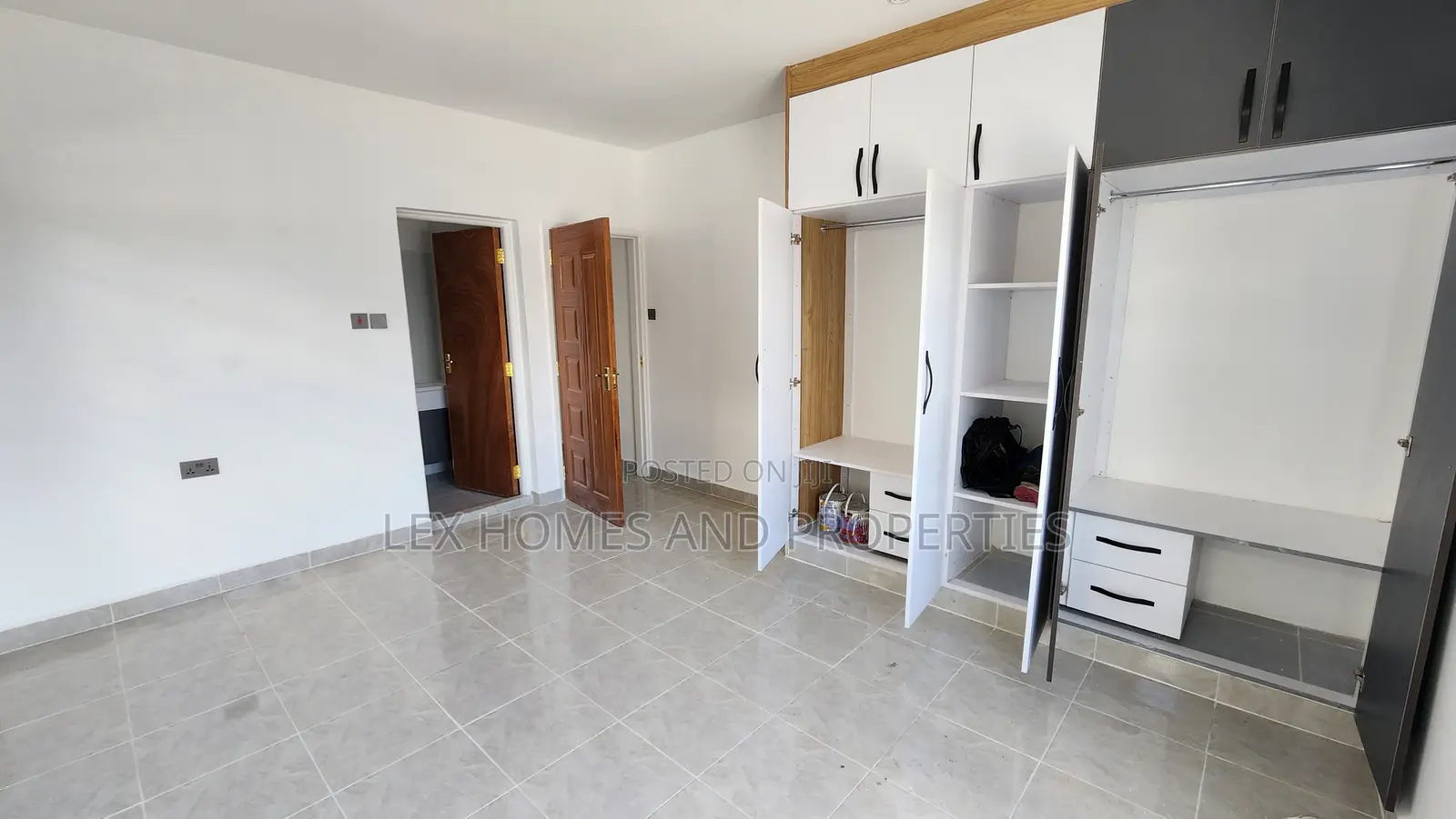3bdrm Bungalow in Matasia for sale