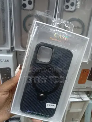 Magsafe Stand Case iPhone 11 Pro Luxury Carbon Fiber Magnetic Slim