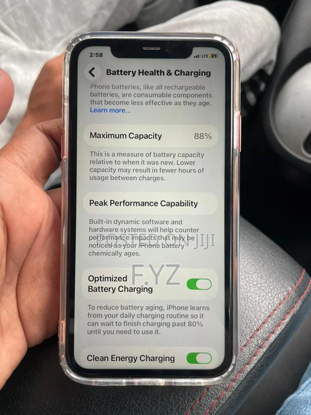 Apple iPhone 11 128 GB Red - thumbnail 4