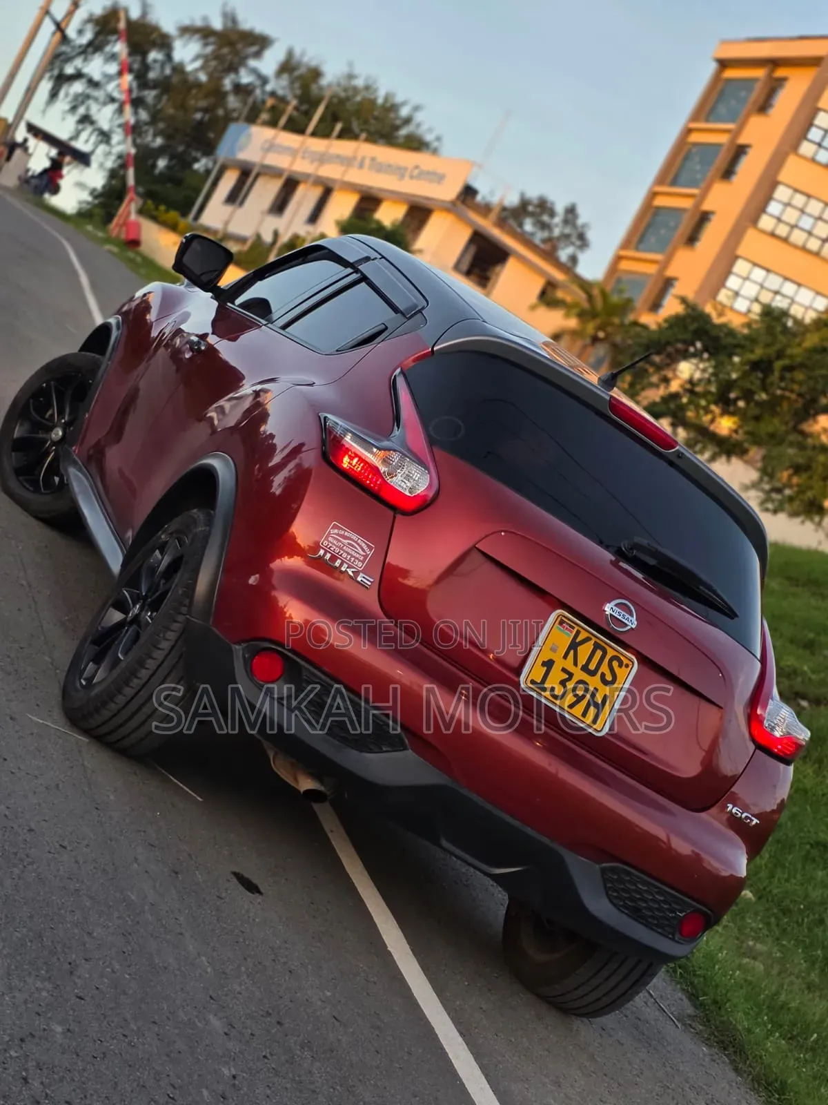 Nissan Juke 2017 Maroon