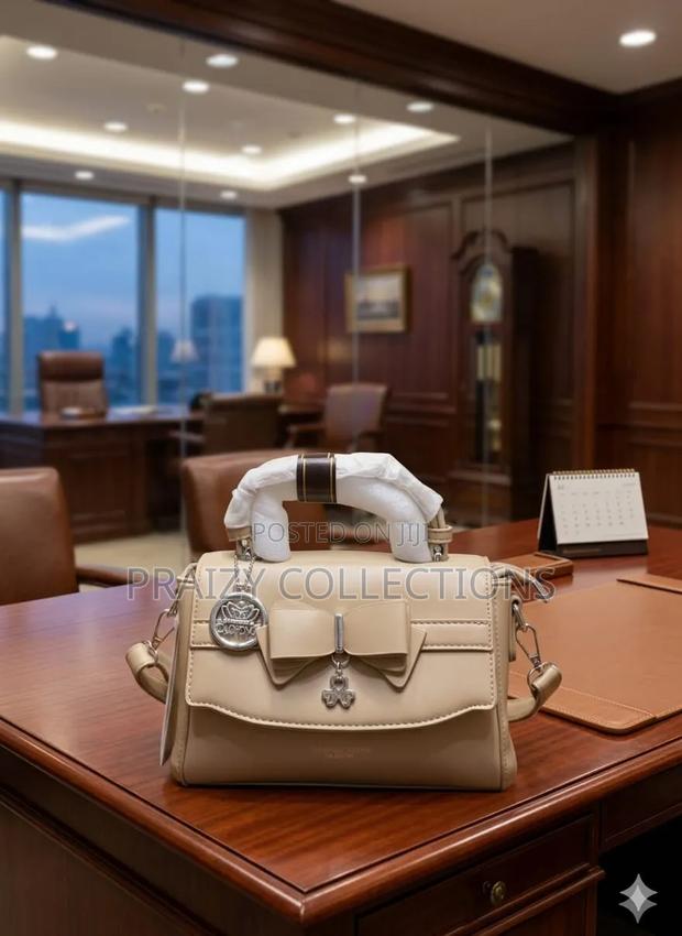 Elegant Bow-Detail Structured Handbags - thumbnail 2