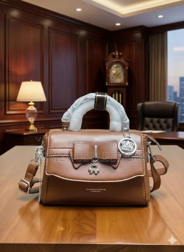 Elegant Bow-Detail Structured Handbags - thumbnail 3