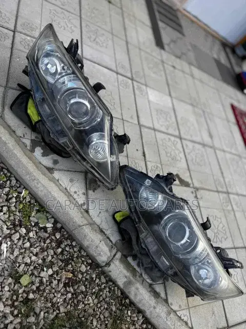 Allion 265 Headlights Xenon