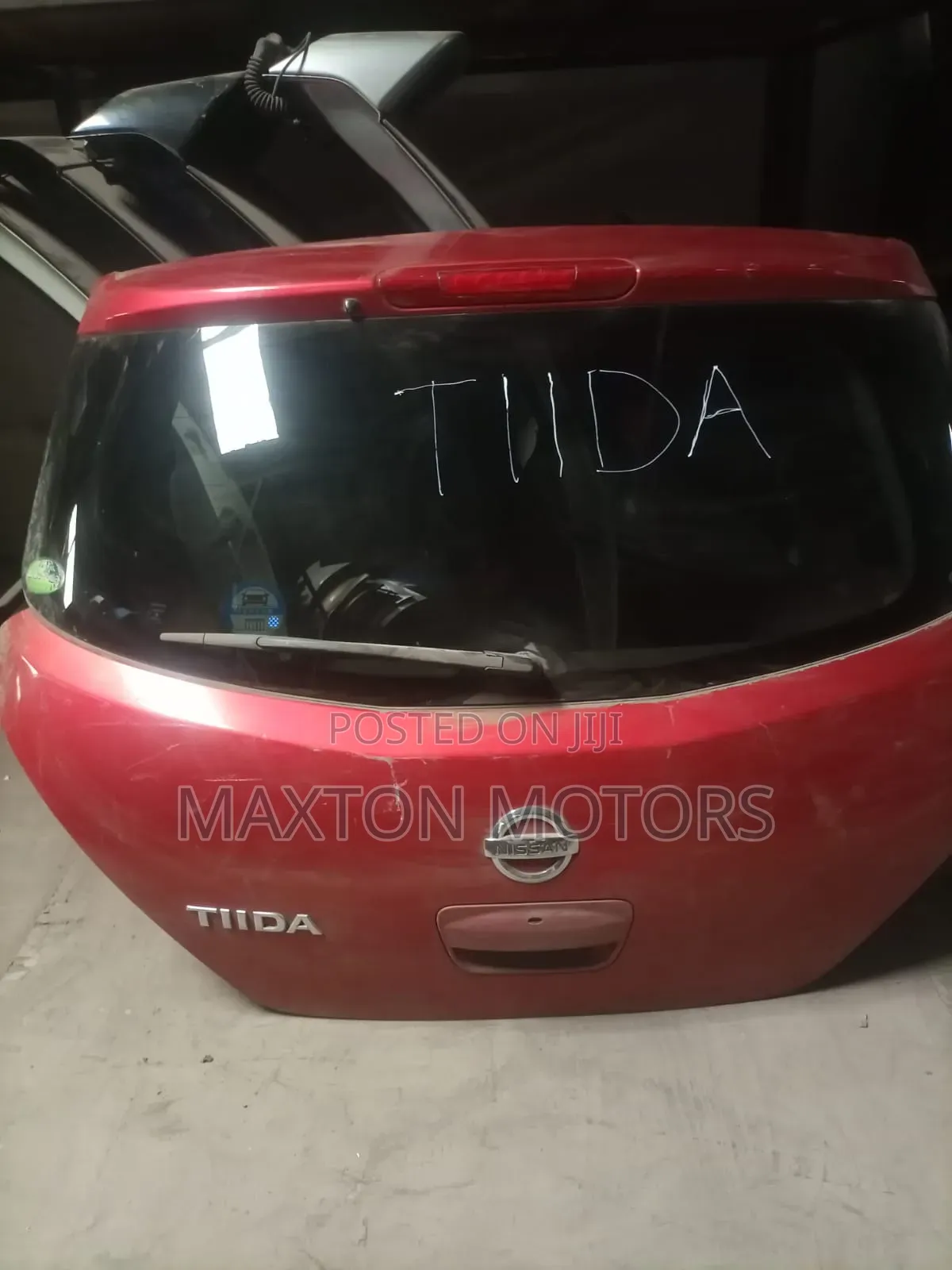 Nissan Tiida Tailgate Hatchback