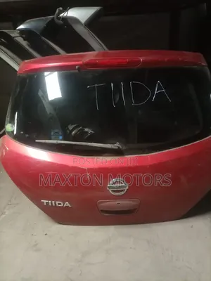 Nissan Tiida Tailgate Hatchback