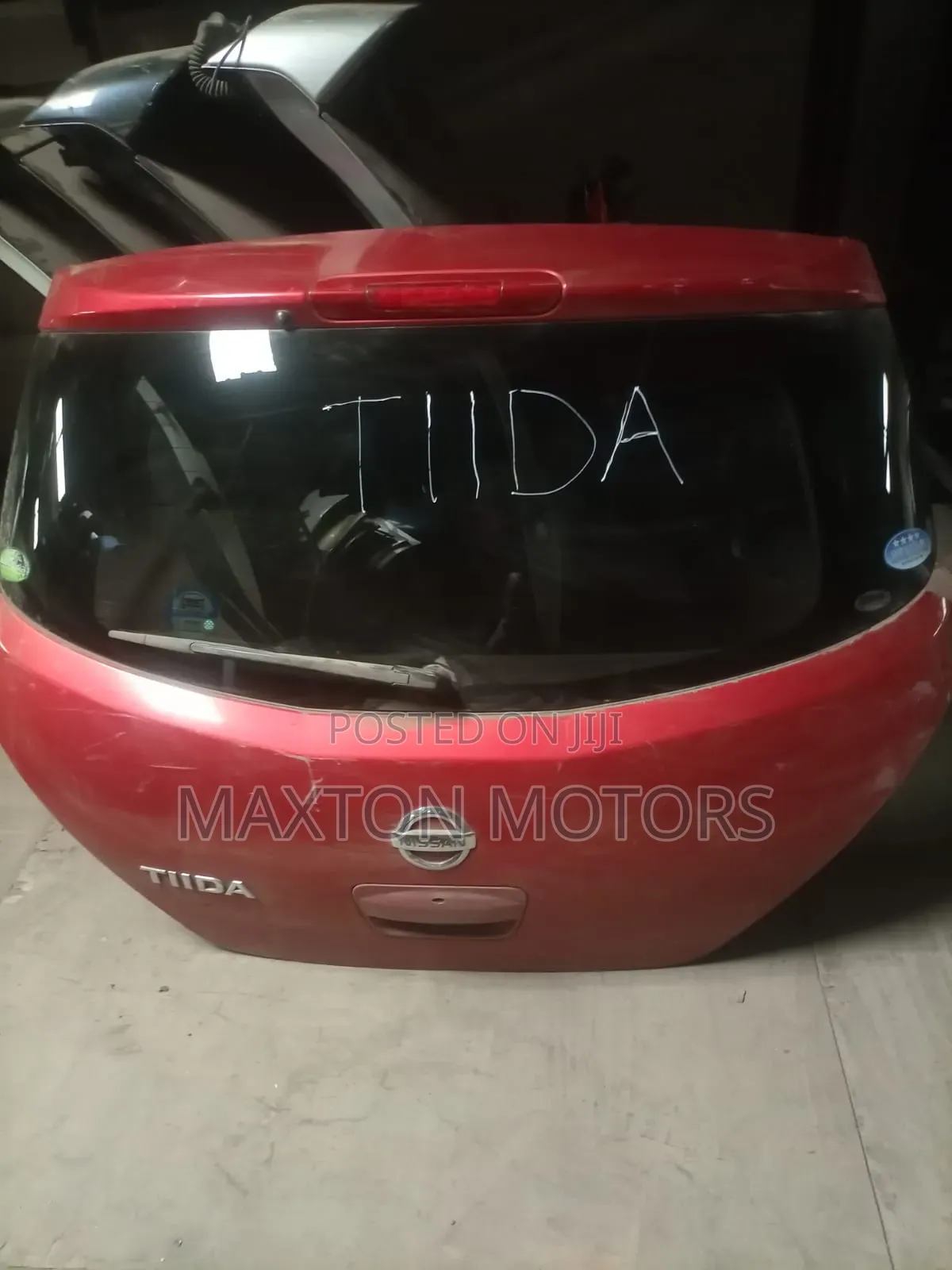 Nissan Tiida Tailgate Hatchback