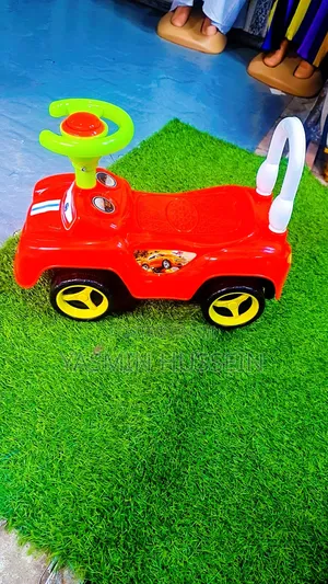 Ride on Car 1yr to 3yrs Available in Red