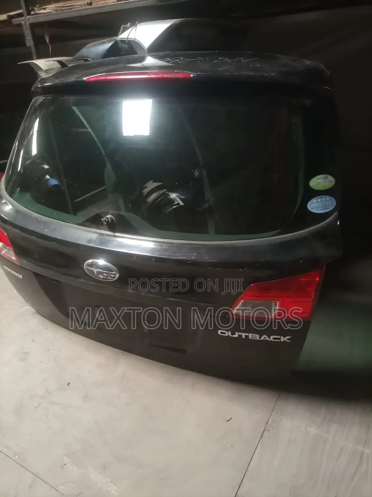 Subaru Outback Br9 Tailgate With Two Reverse Lights