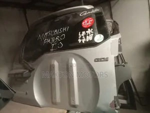 Mitsubishi Pajero I0 Tailgate