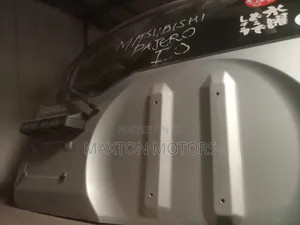 Mitsubishi Pajero I0 Tailgate