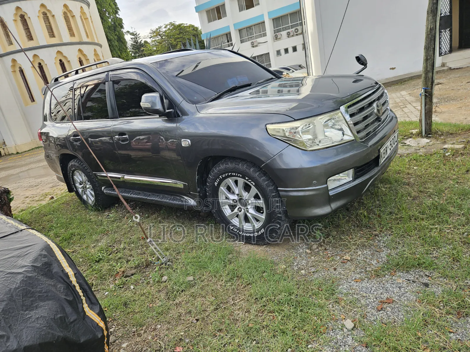 Toyota Land Cruiser 2010 Gray