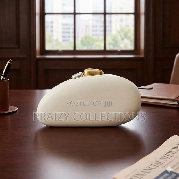 Beautiful Bean Shaped Clutch - main view