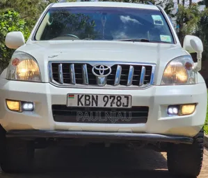 Toyota Land Cruiser Prado 2004 White