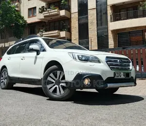 Subaru Outback 2.5i 4dr Wagon AWD (2.5L 4cyl CVT) 2015 White