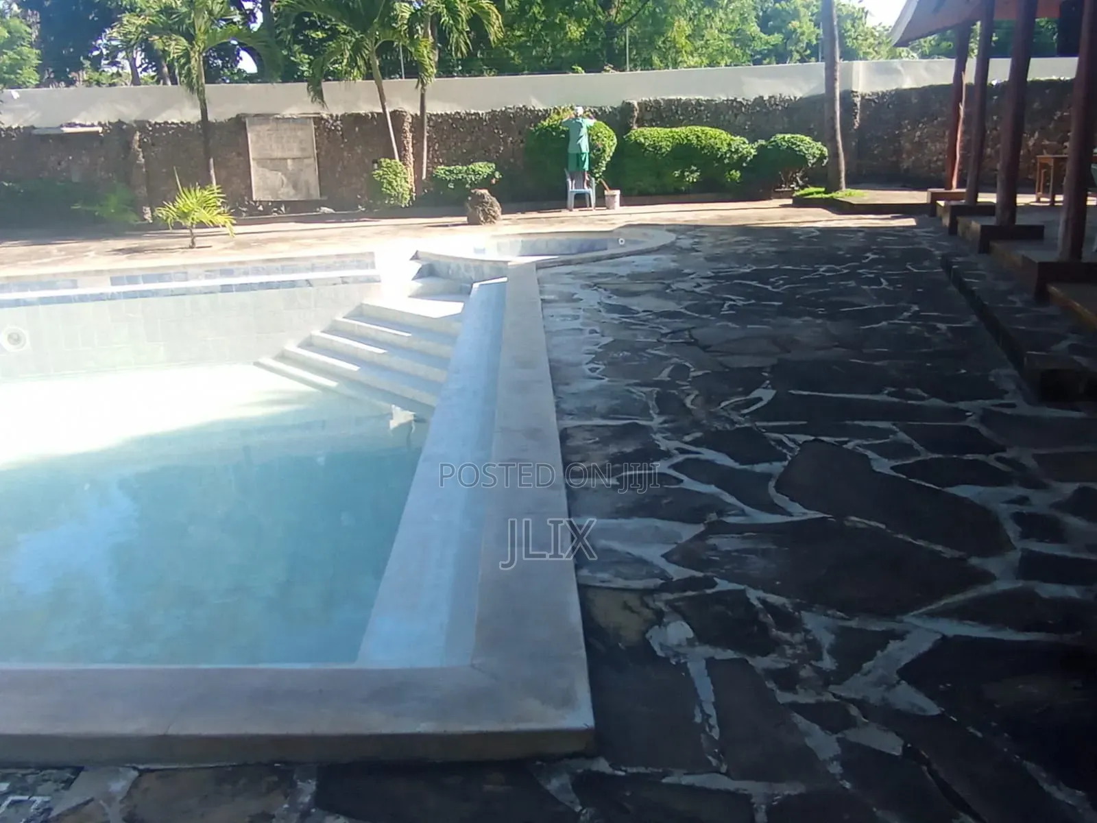 Furnished 2bdrm Block of Flats in N/A, Kikambala for sale