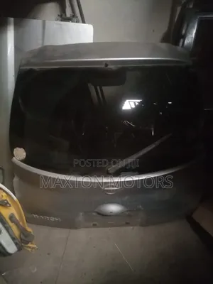 Nissan March Tailgate Trunk