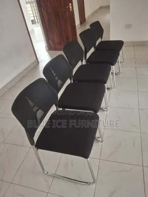 Black Mesh Waiting Chair