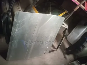 Toyota Alphard Front Door 2006