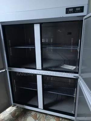 Commercial Upright 4-Door Chiller