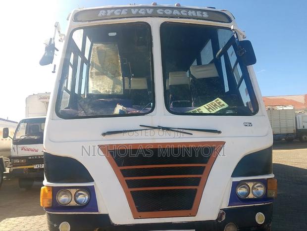Mitsubishi Fuso Canter 2015 White - thumbnail 5