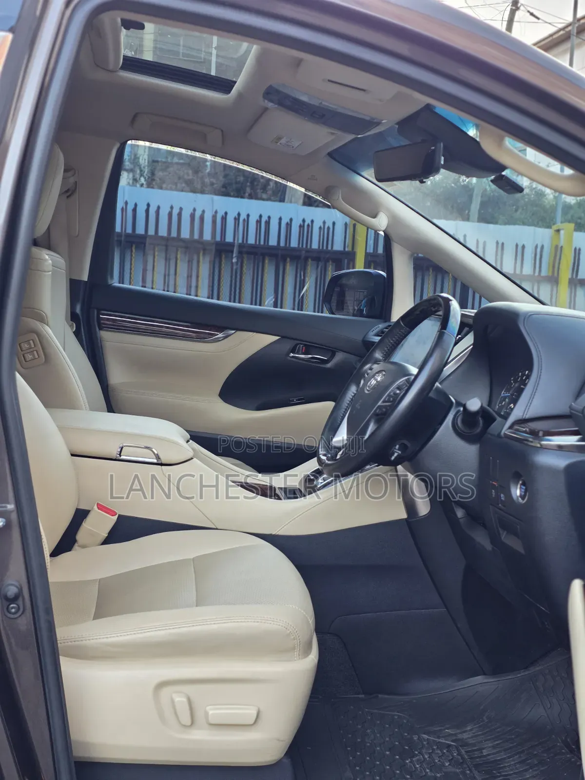Toyota Alphard 2018 Brown